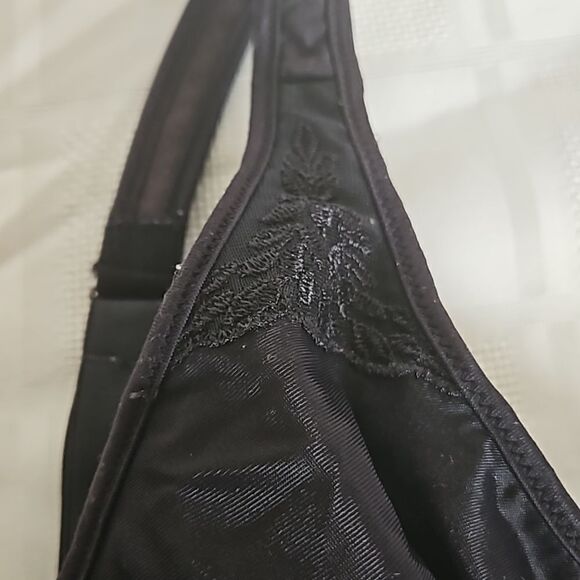 Bali Women's Underwire Black Bra 36D - Picture 15 of 16